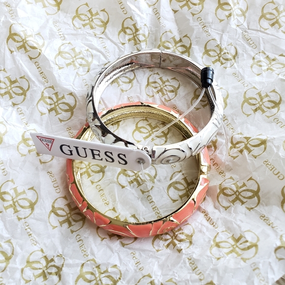 Guess Bangle Set - Picture 3 of 3